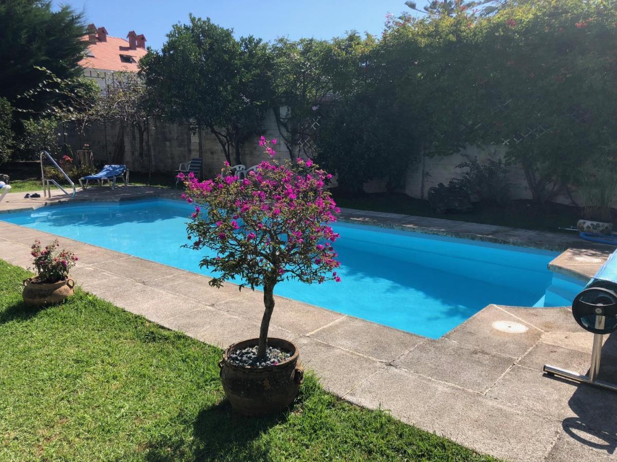Chalet Al Lado De La Playa Con Piscina Privada, Jardin Y Barbacoa, Fronton, 6 Habitaciones Laredo Esterno foto